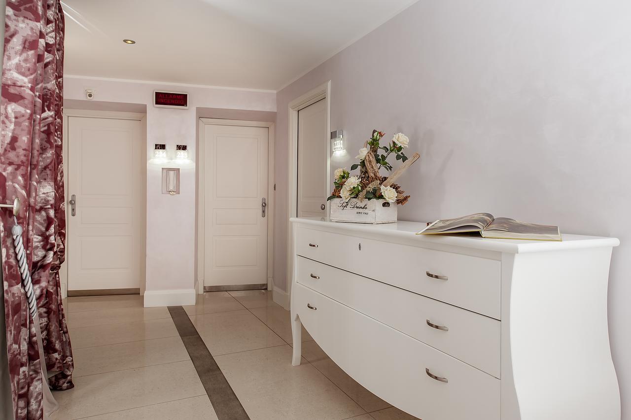 Demetra Hotel Rzym Zewnętrze zdjęcie